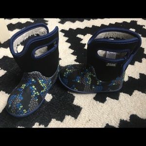 Baby bogs toddler size 7